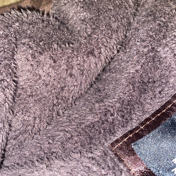 Brown fuzzy zip up, size medium. - Picture 4 of 4